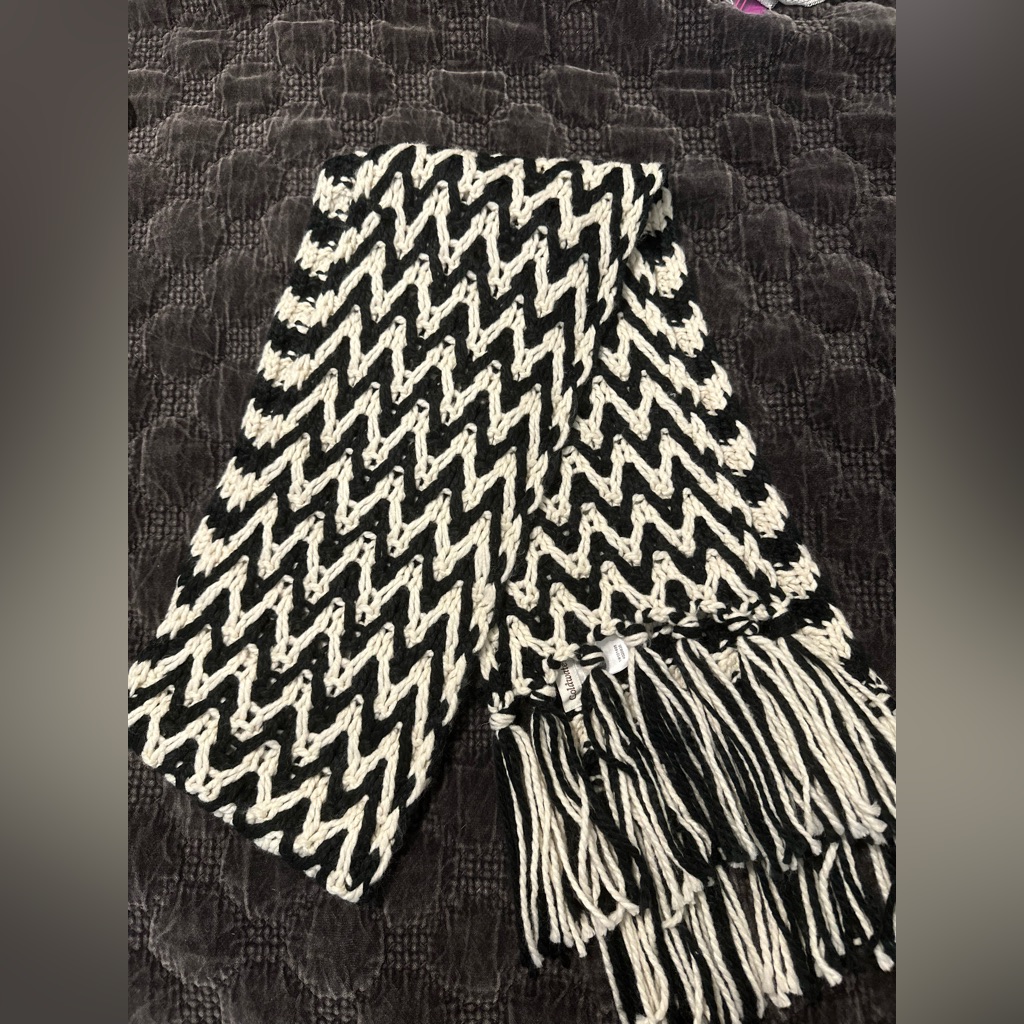 Coldwater Creek Scarf Nwot